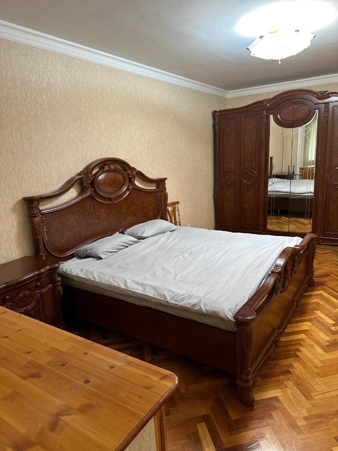 Апартаменты У Парка Голубые Купола И Цум Apartments At Blue Dome Park Tasjkent Eksteriør billede