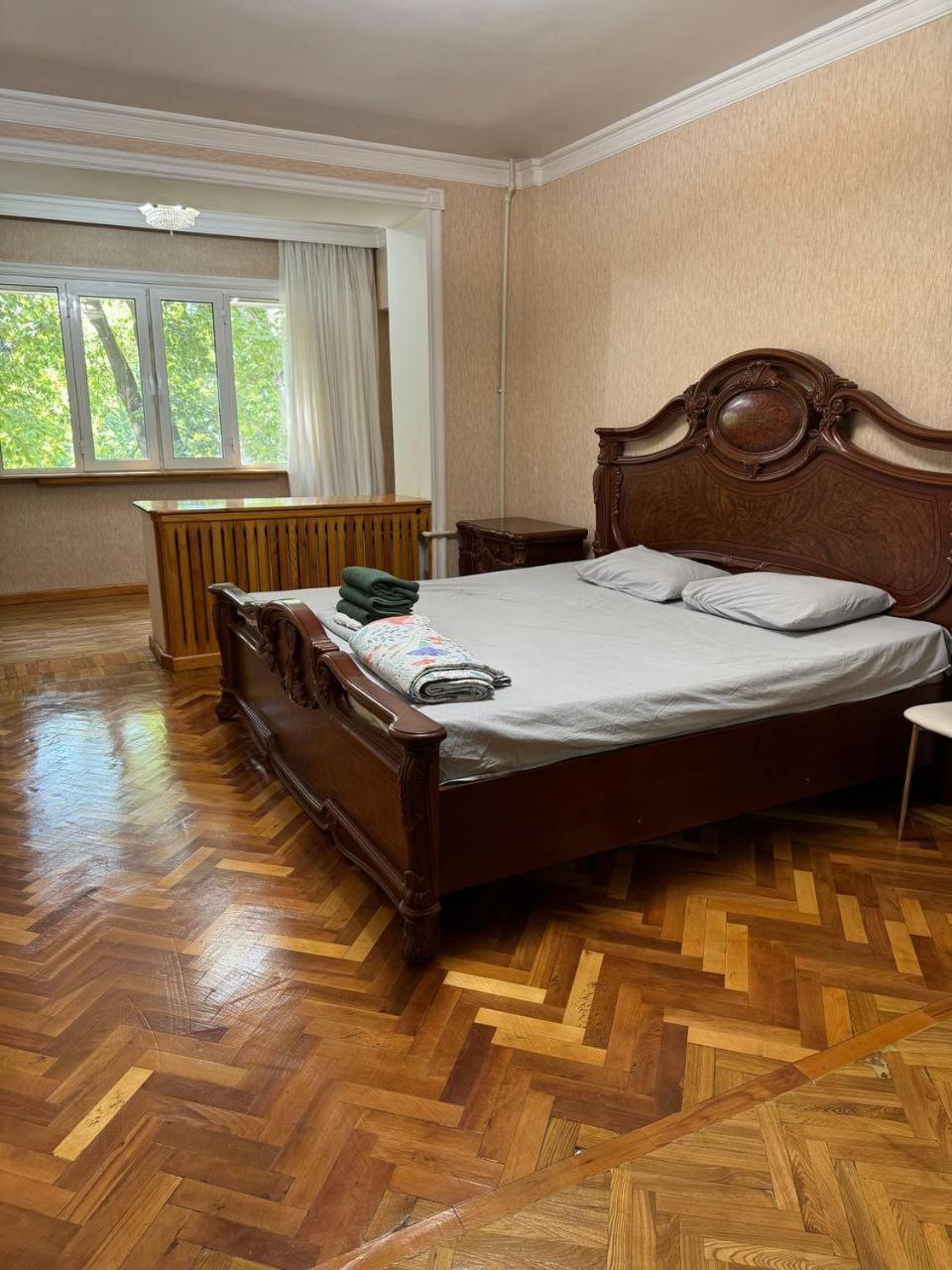 Апартаменты У Парка Голубые Купола И Цум Apartments At Blue Dome Park Tasjkent Eksteriør billede